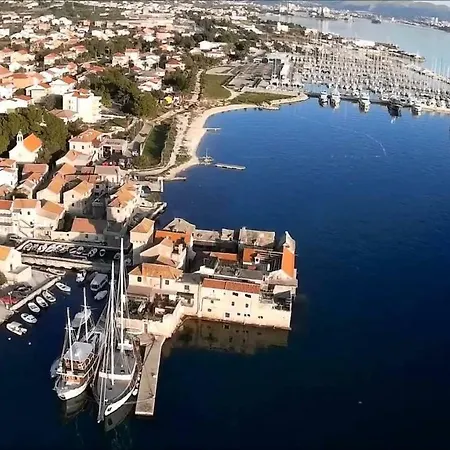 Apartament Deluxe Nika Kaštela